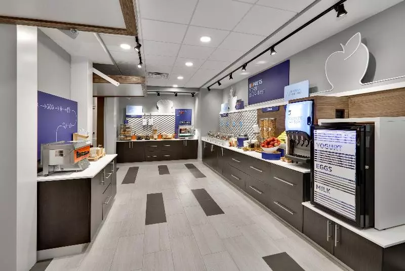 ホテル Holiday Inn Express & Suites Plano East   Richardson, An Ihg