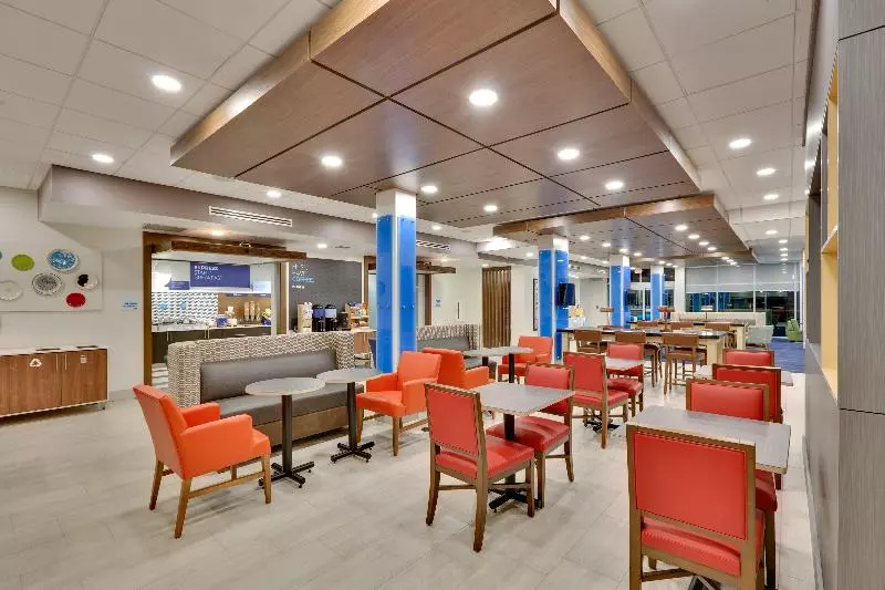 ホテル Holiday Inn Express & Suites Plano East   Richardson, An Ihg