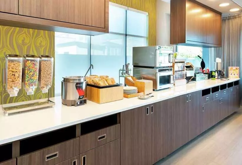هتل Home2 Suites By Hilton Columbia Downtown