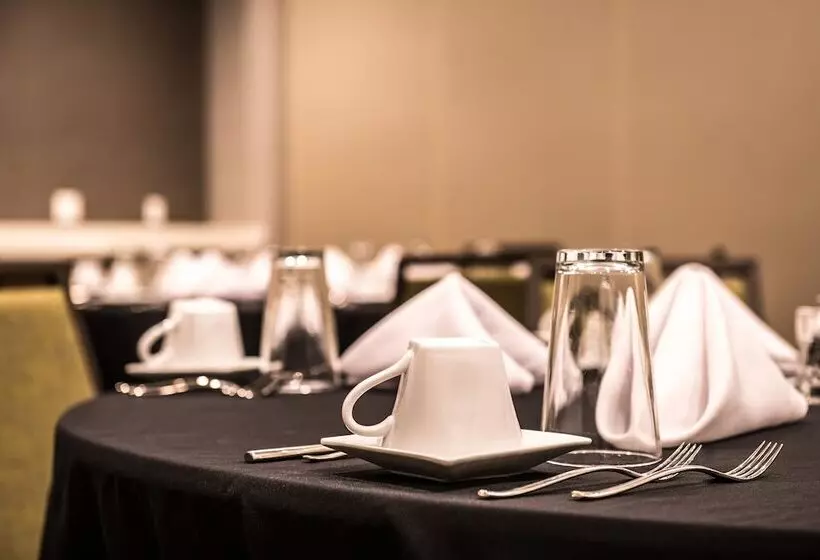 ホテル Holiday Inn Joplin, An Ihg