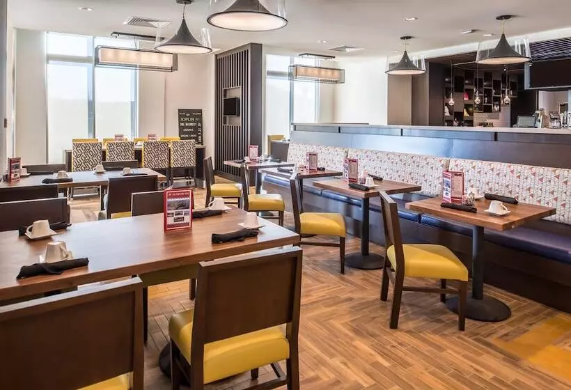 ホテル Holiday Inn Joplin, An Ihg