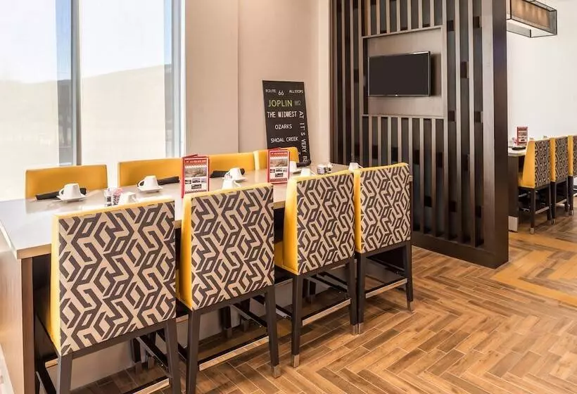 ホテル Holiday Inn Joplin, An Ihg