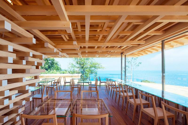 New Akao & Hotel Royal Wing