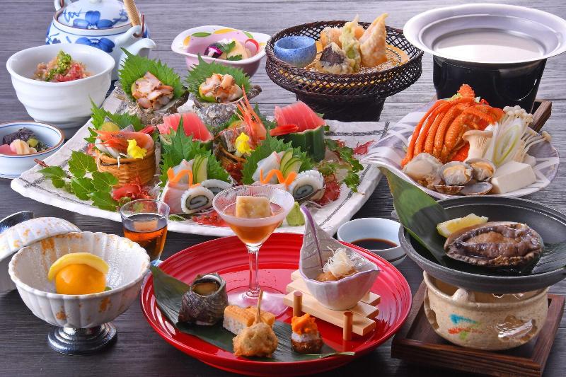 New Akao & Hotel Royal Wing