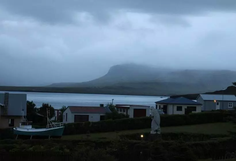 هاستل North Star Guesthouse Olafsvik