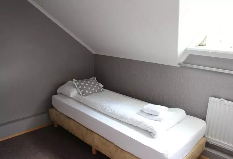 هاستل North Star Guesthouse Olafsvik