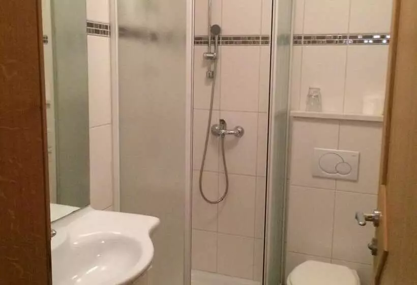 تختخواب و صبحانه Bed&breakfast Kvarner