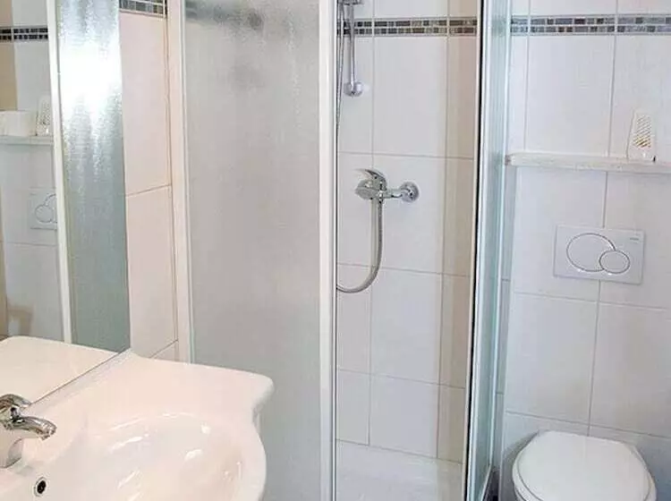 تختخواب و صبحانه Bed&breakfast Kvarner