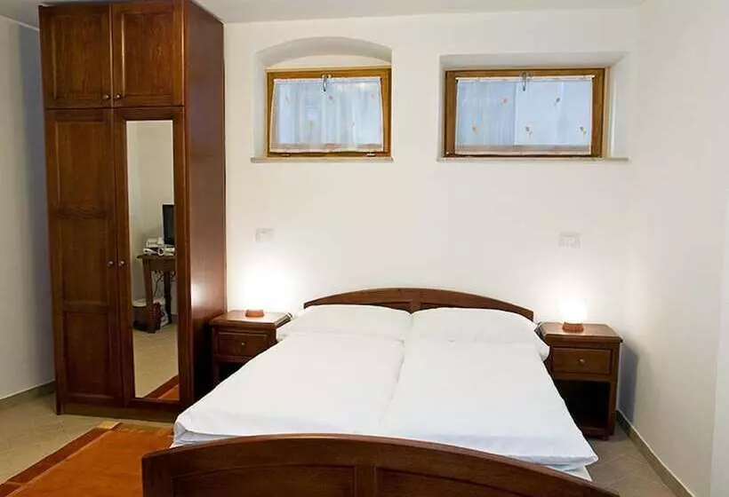 تختخواب و صبحانه Bed&breakfast Kvarner