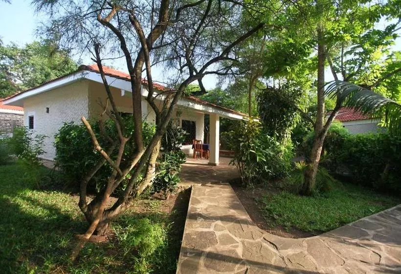 تختخواب و صبحانه Diani Cottages
