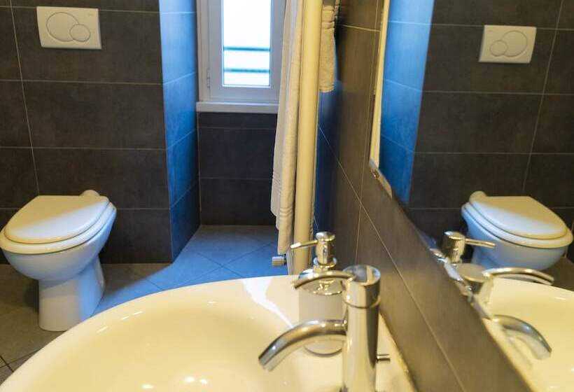 تختخواب و صبحانه Salotto Piramide