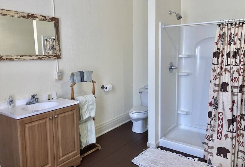 Historic Downtown Capitol Hotel Vacation Suites