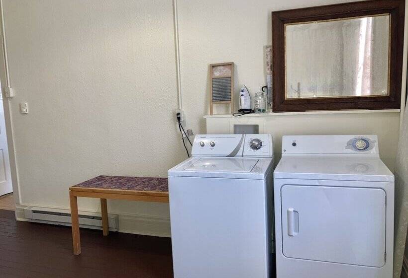 Historic Downtown Capitol Hotel Vacation Suites