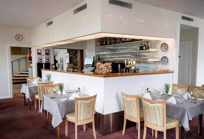 簡易ホテル Gram Slotskro