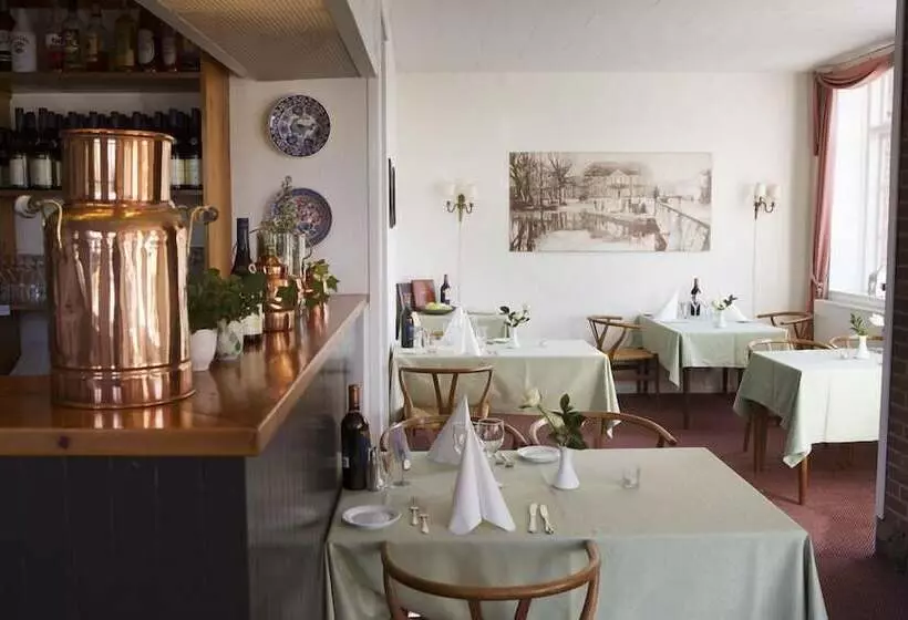 簡易ホテル Gram Slotskro