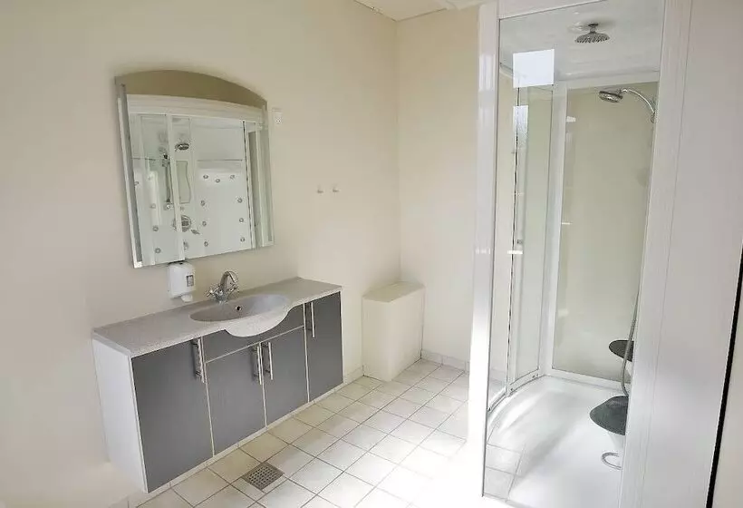 簡易ホテル Gram Slotskro