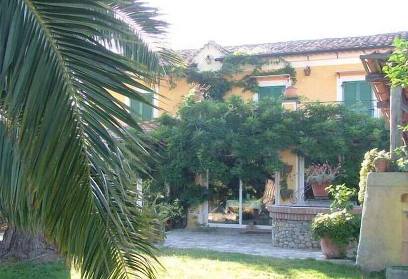 Отель Agriturismo Villa Vittoria