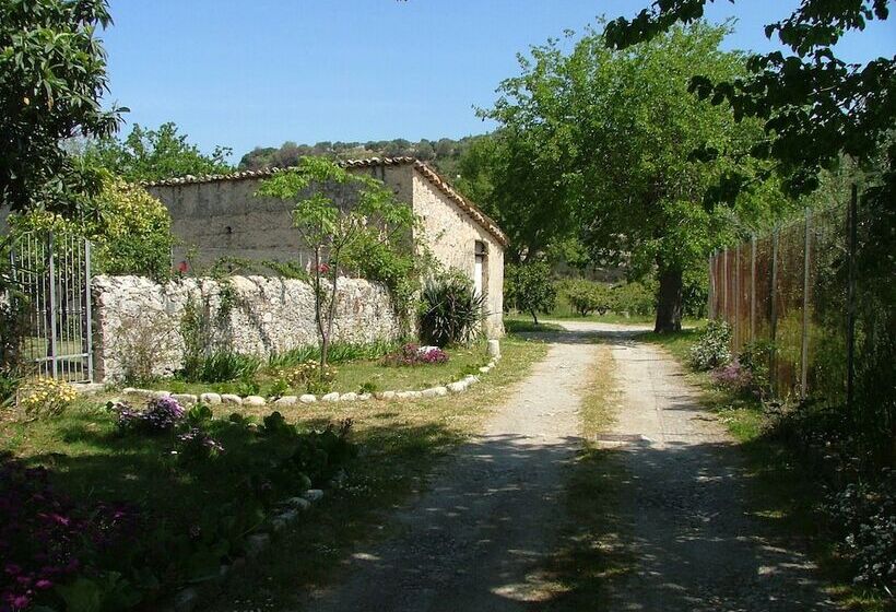 Отель Agriturismo Villa Vittoria