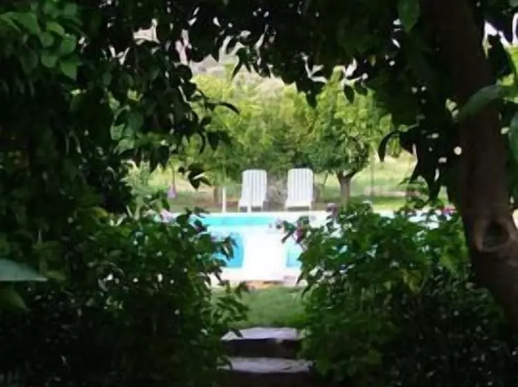 Hotelli Agriturismo Villa Vittoria