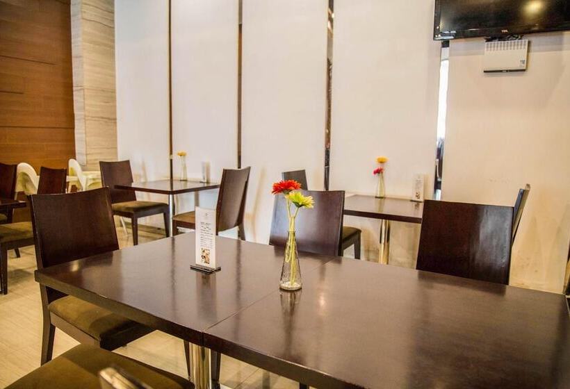 Отель Metropolo Zhenjiang Railway Station Wanda Square