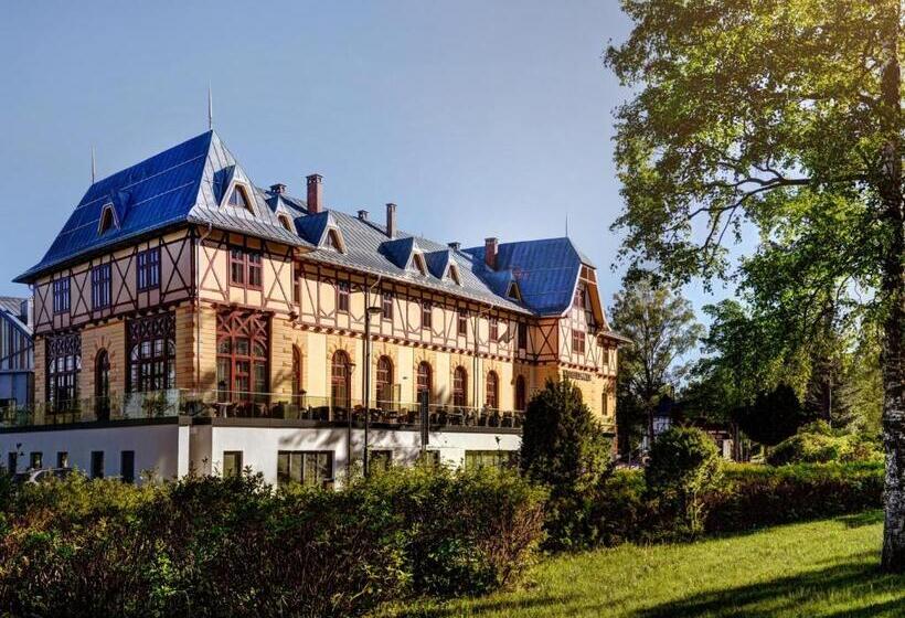 Hotel Lomnica