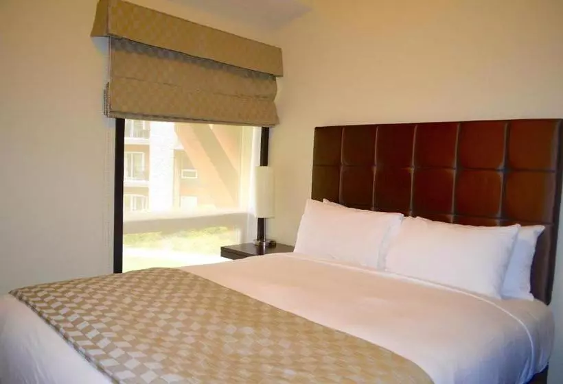 Hotelli Paradise Resort Club And Spa