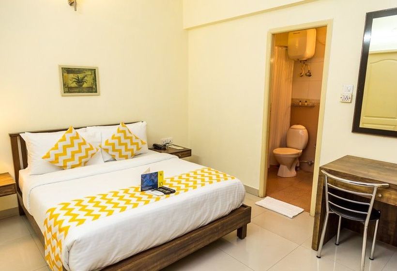 Отель Mint Queensway Suites