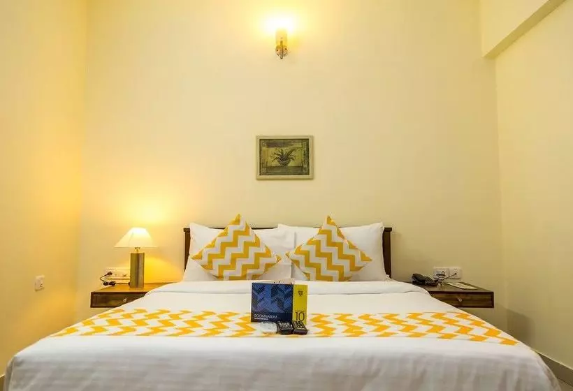 ホテル Mint Queensway Suites