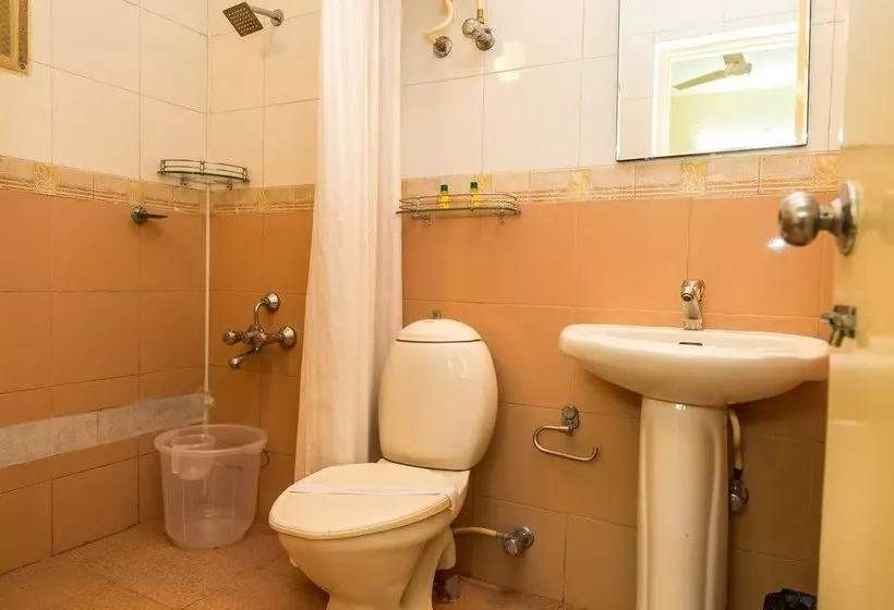 ホテル Mint Queensway Suites