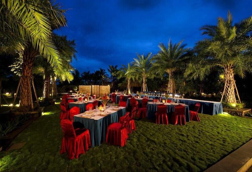 酒店 Shixishu Jianguo Yalong Bay Resort