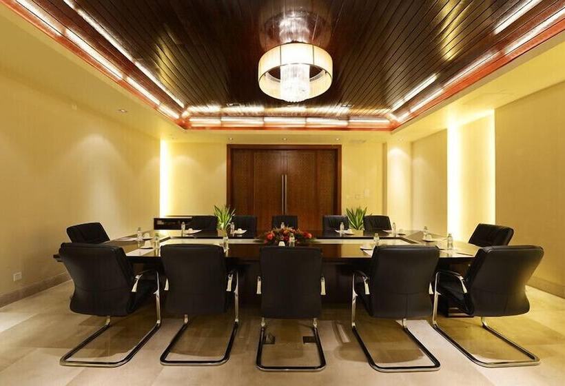 酒店 Shixishu Jianguo Yalong Bay Resort