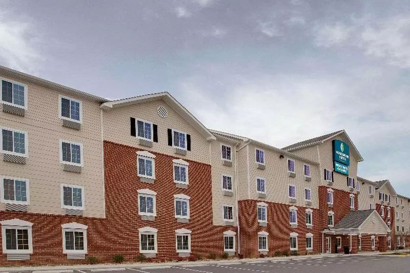 ホテル Woodspring Suites Fredericksburg