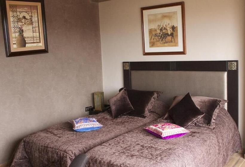 펜션 Collier De La Colombe