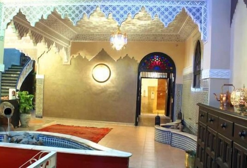 펜션 Collier De La Colombe