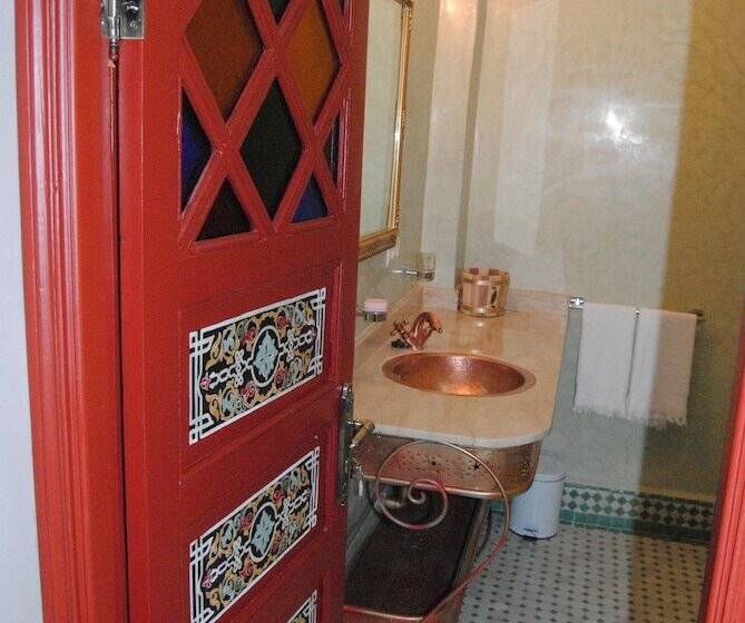 펜션 Collier De La Colombe