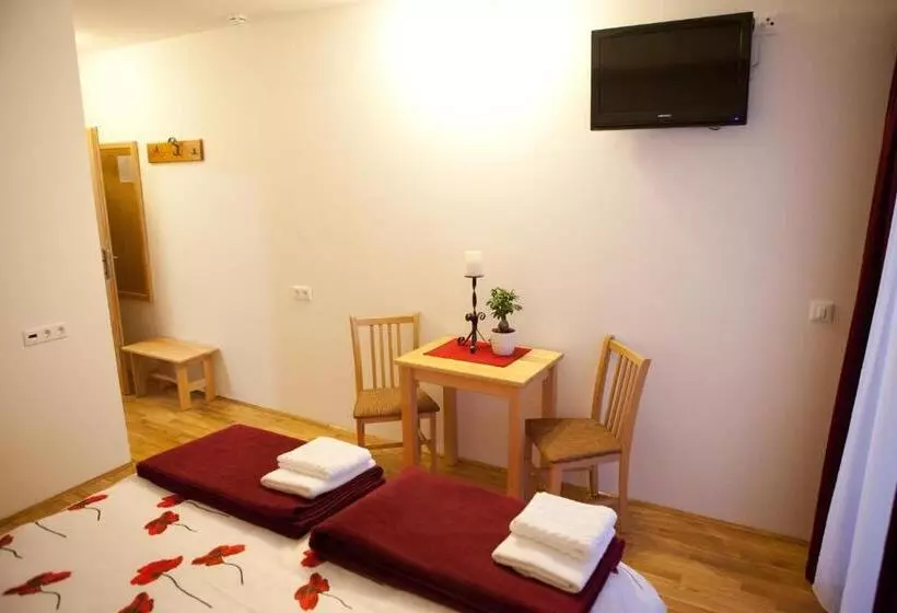 Majatalo Pansion Budimir