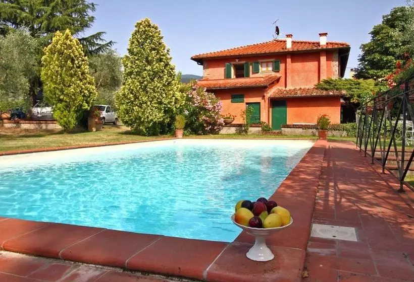 Villa Acacia