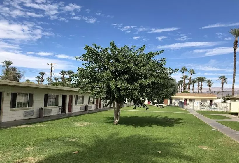 Western Sands Motel