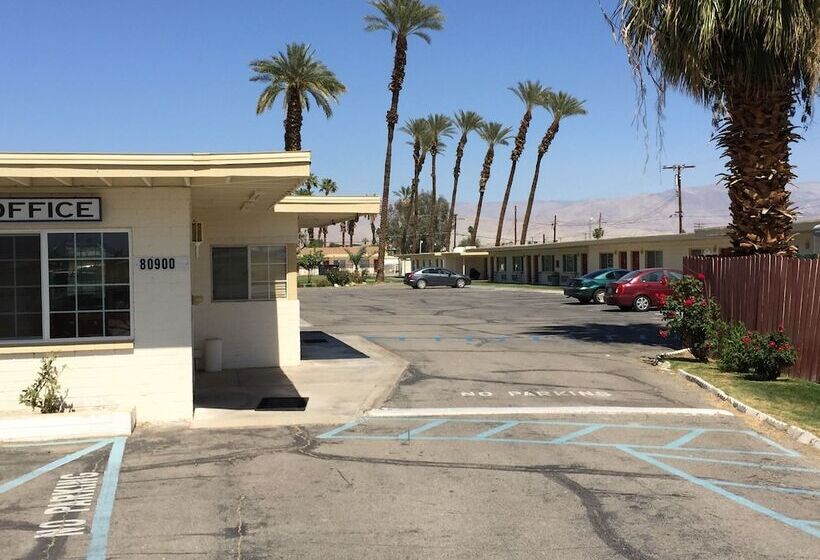 Western Sands Motel