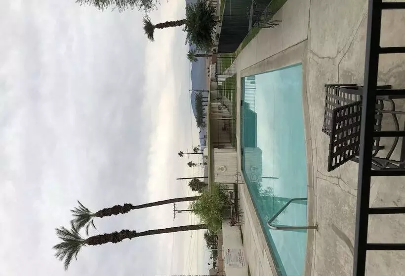 Western Sands Motel