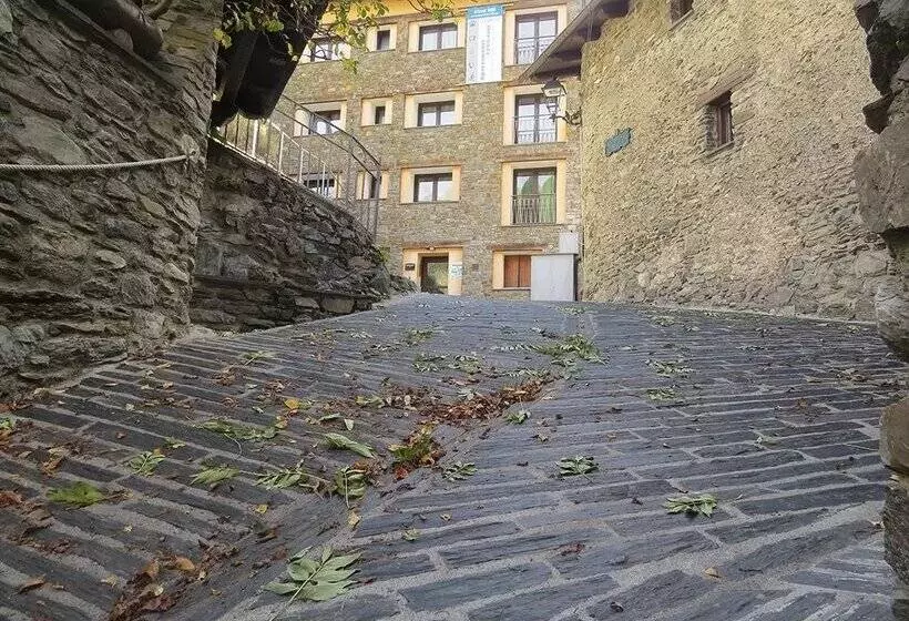 Apartamentos Arinsal 3000