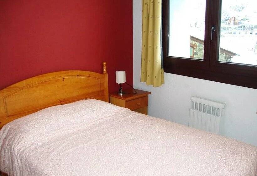 Apartamentos Arinsal 3000