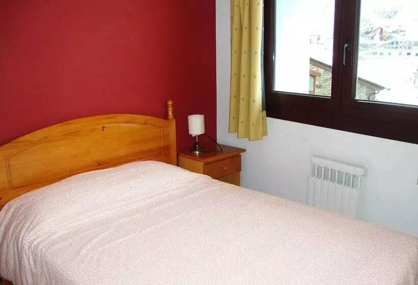 Apartamentos Arinsal 3000