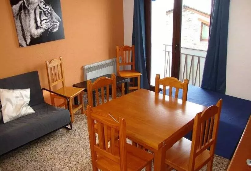Apartamentos Arinsal 3000
