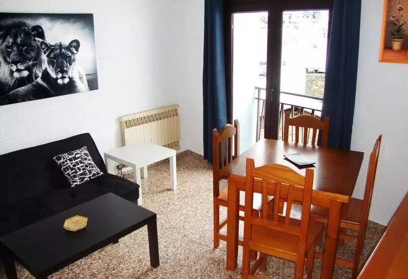 Apartamentos Arinsal 3000