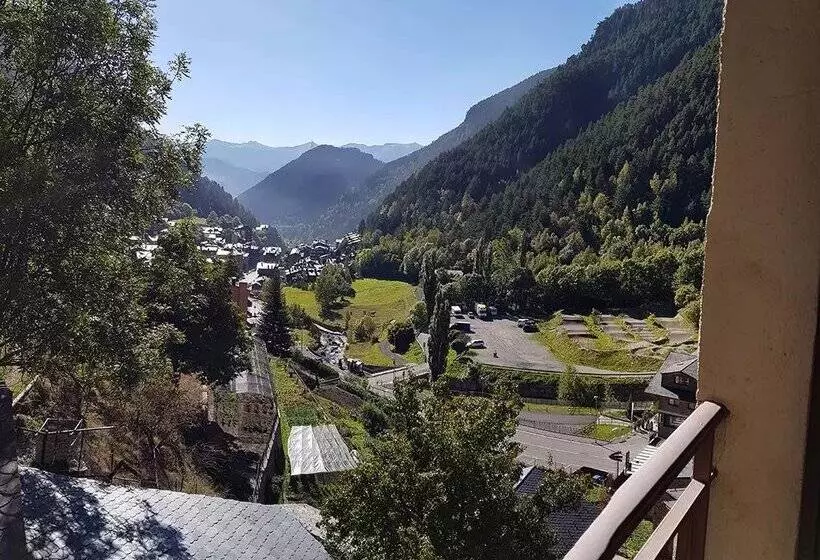 Apartamentos Arinsal 3000