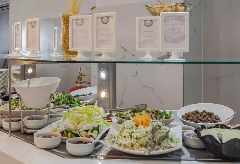 هتل Caretta Beach Resort & Waterpark