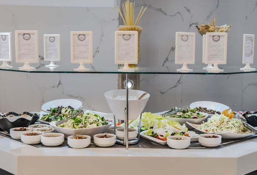 هتل Caretta Beach Resort & Waterpark