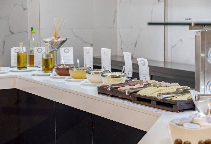 هتل Caretta Beach Resort & Waterpark