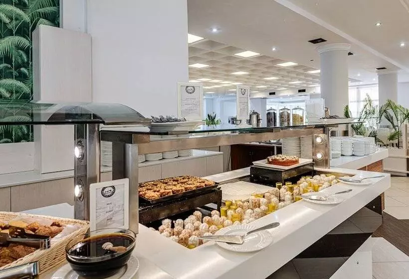 هتل Caretta Beach Resort & Waterpark